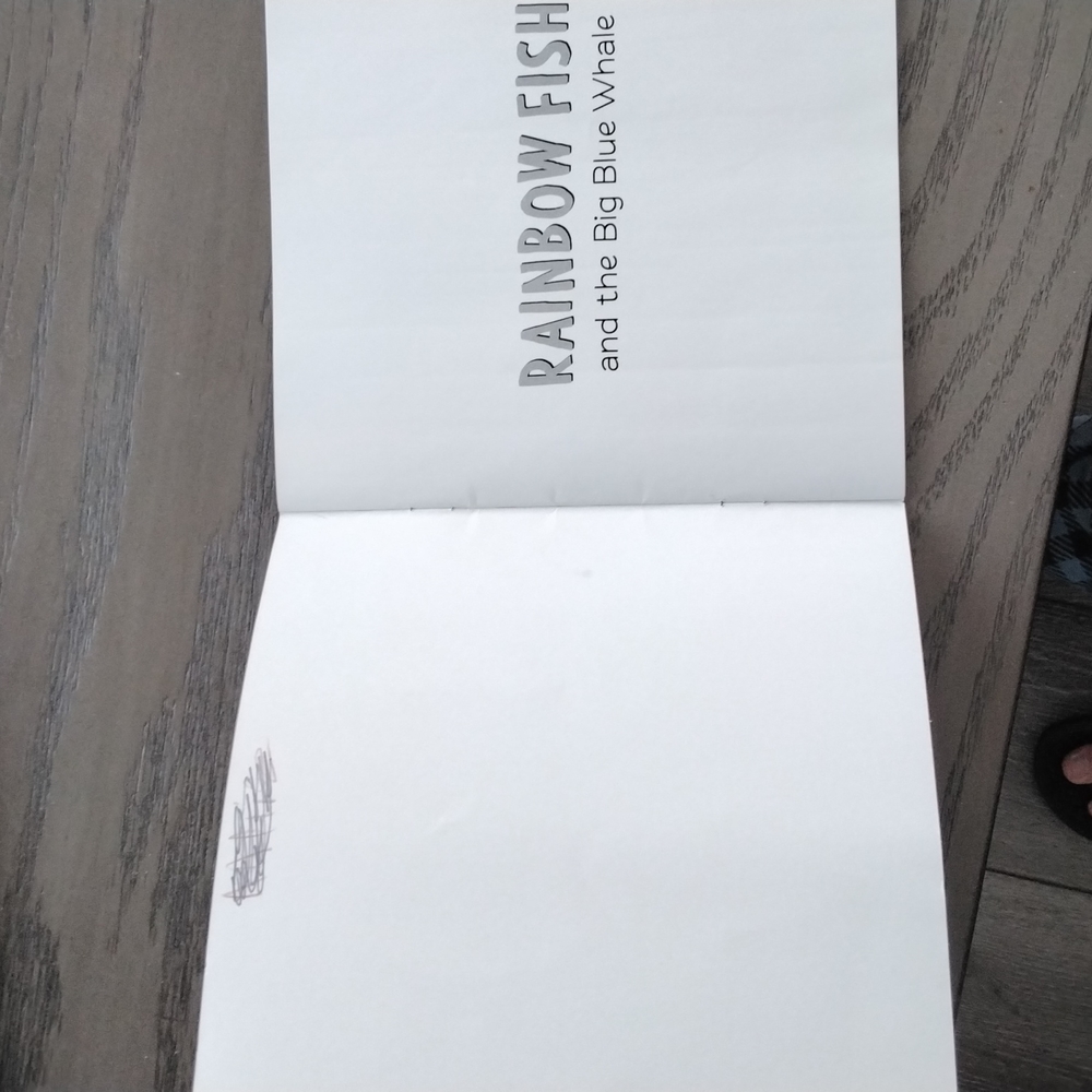Fish books - Picture 2 of 3